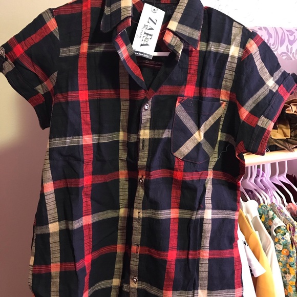 Tops - Picture 6 of 13